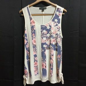 Very Chick Floral US Flag Tank